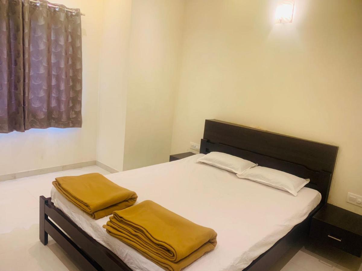 Shri Mahalaxmi Executive Yatri Niwas Villa Kolhapur Esterno foto